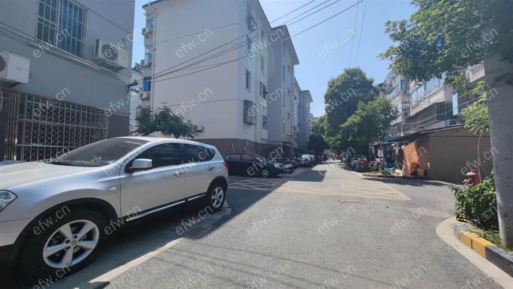 广丰二村   1室1厅诚心出售    价格好谈1