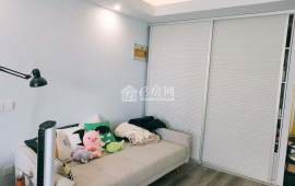 地铁口 奥林花园   精装一室   家电齐全