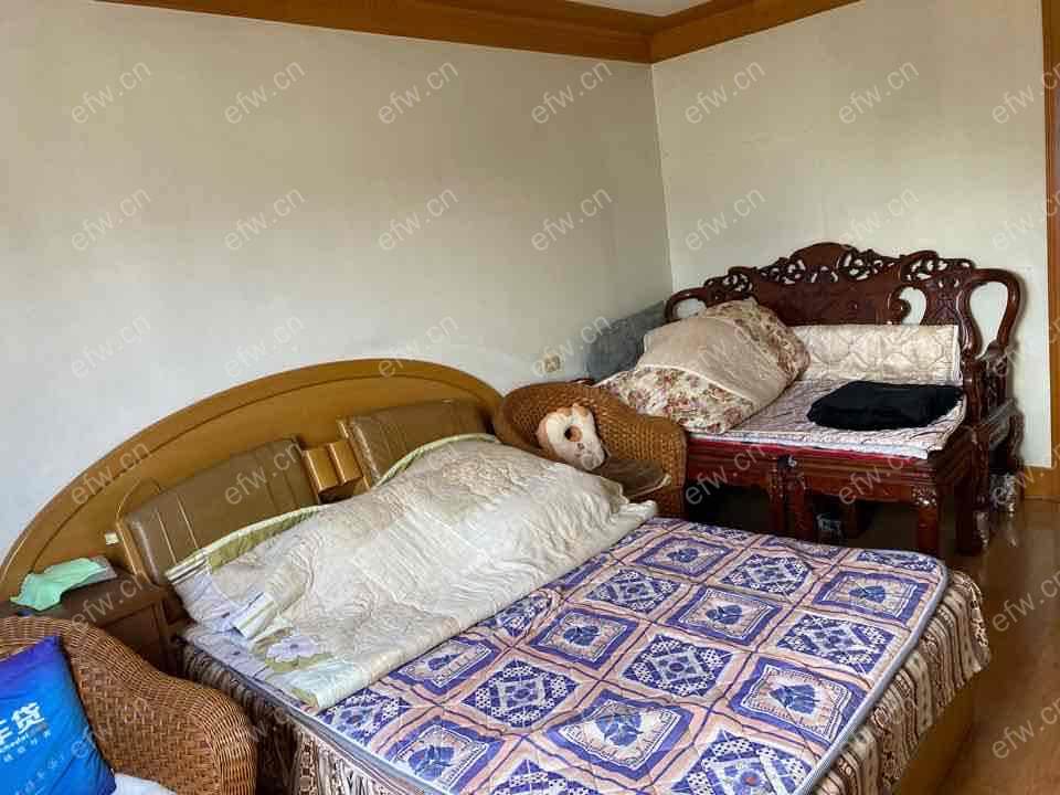 堵巷精装3室  随时看房 拎包入住