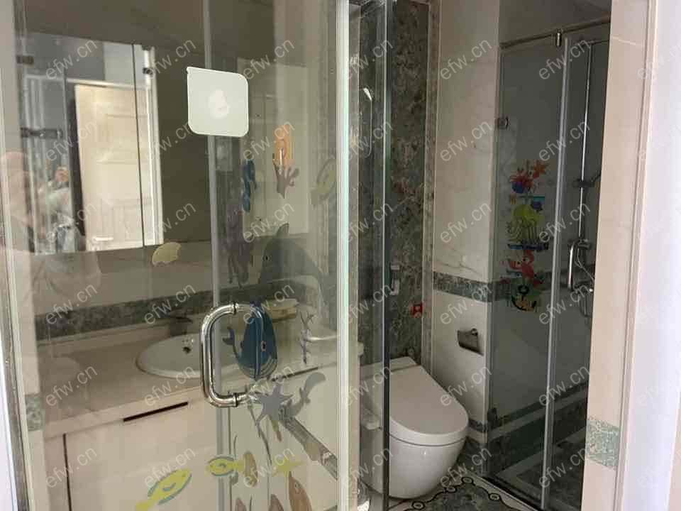 蠡湖香樟园精装4室  随时看房 拎包入住