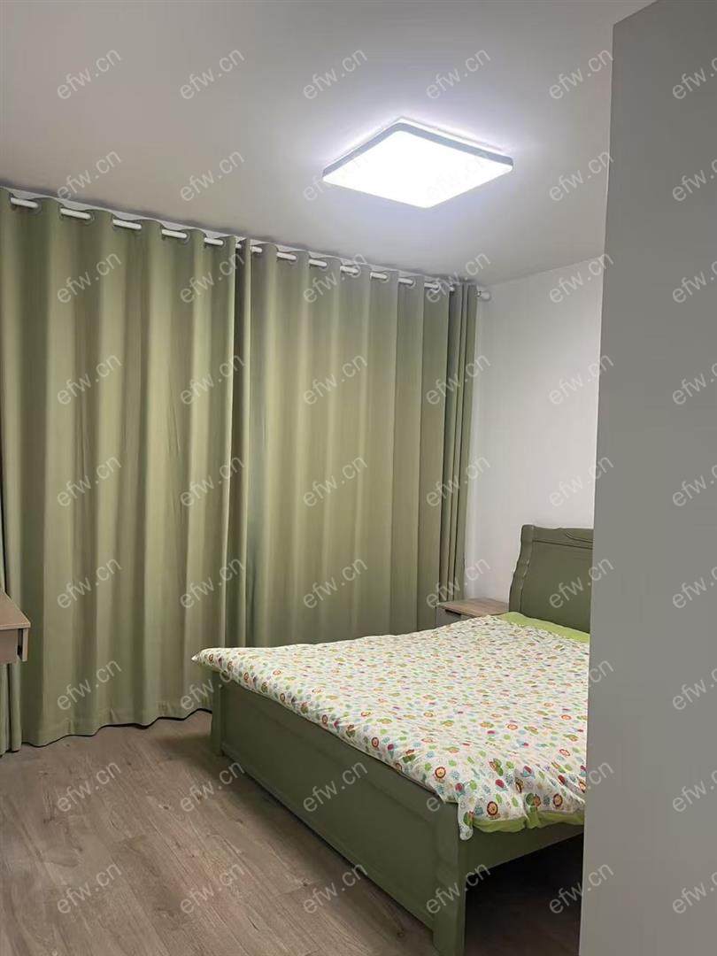 精装修  三室两厅   可拎包入住
