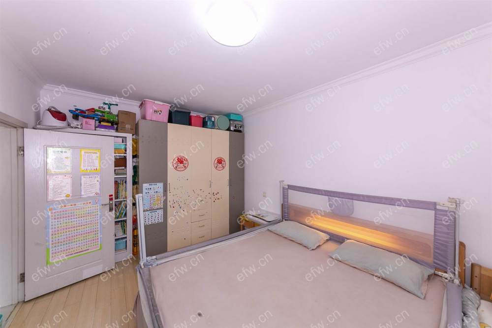 village 经典room房 东边户 全明 精装修！
