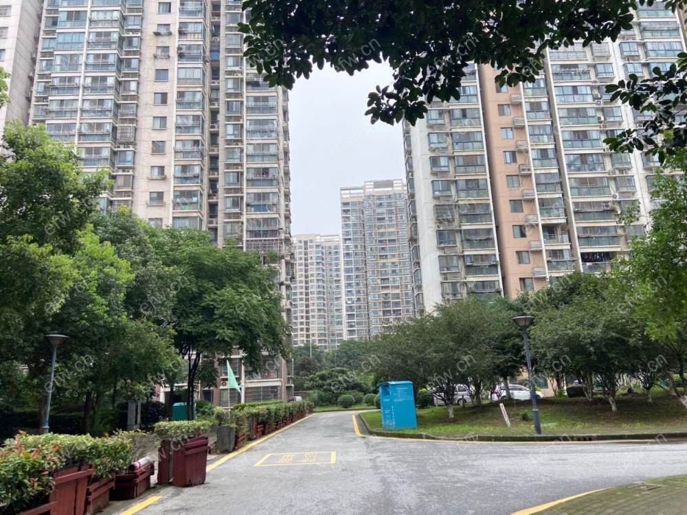 业主急售 天竺花苑  双阳台 纯毛坯小2房 中间楼层！