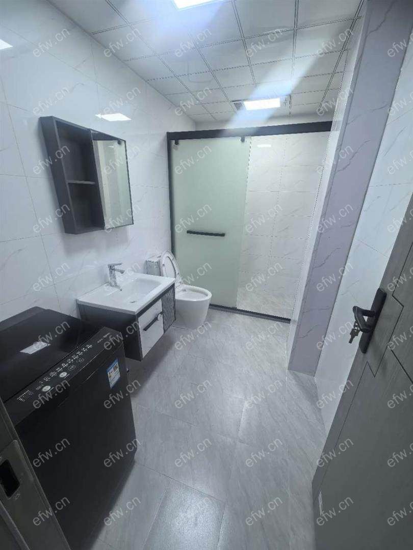 village 简装room房 位置 采