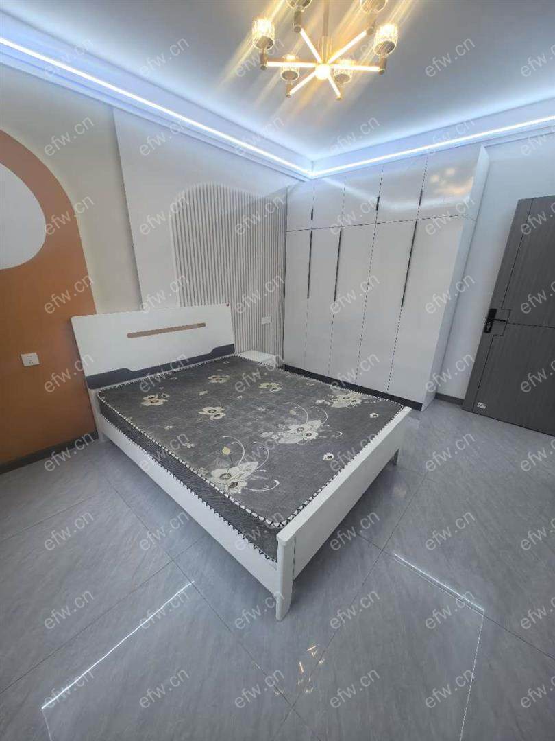 village 简装room房 位置 采