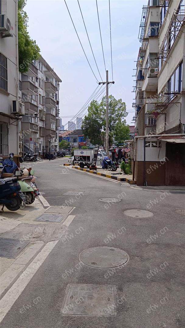 惠龙新村精装1室  随时看房 拎包入住
