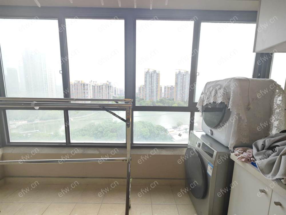 家电齐全 带飘窗 金域蓝湾 采光好 绿化好