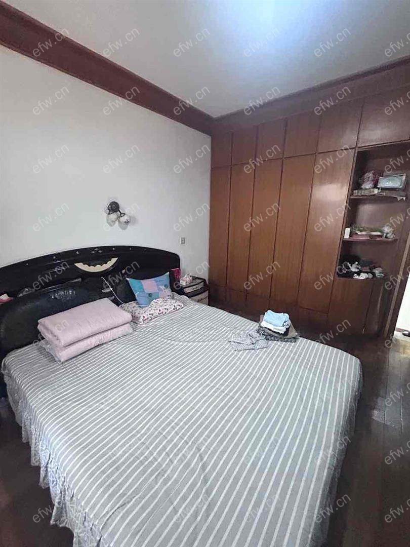 精装三房，家具家电齐全
