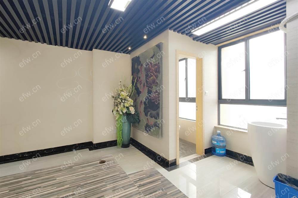 办公精装，看房方便