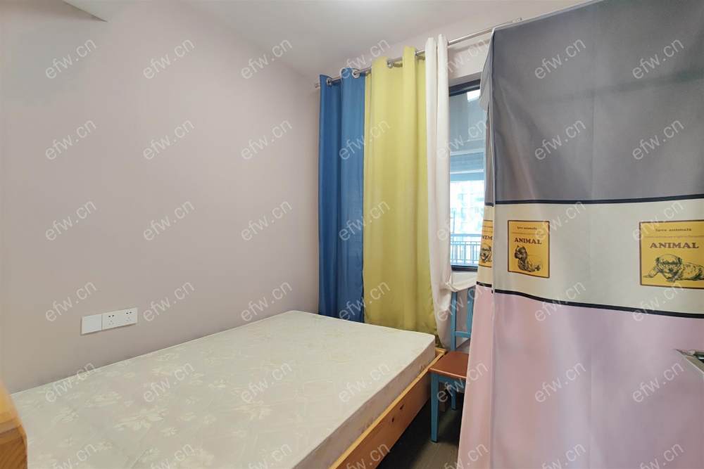 中洲崇安府  地铁口万达广场旁  精装修 三室两厅两卫