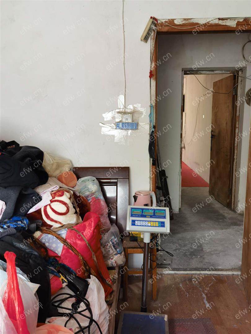 新联苑精装4室  随时看房 拎包入住