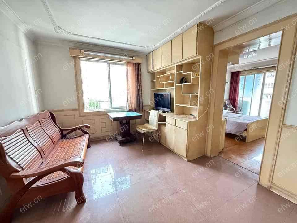 荷花里精装3室  随时看房 拎包入住