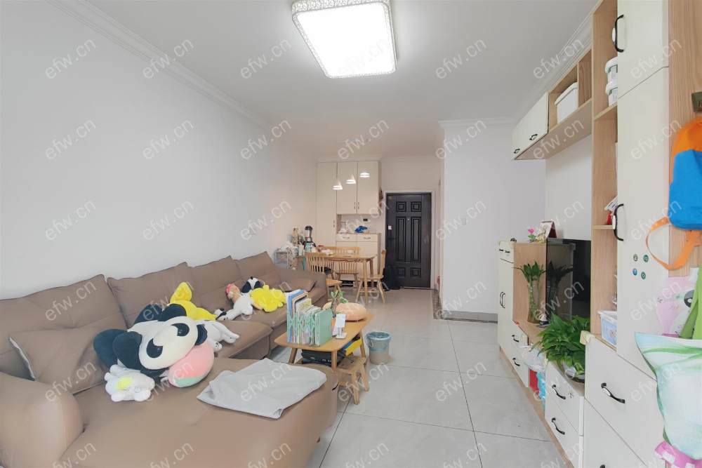 蓝光五彩城，精装三房