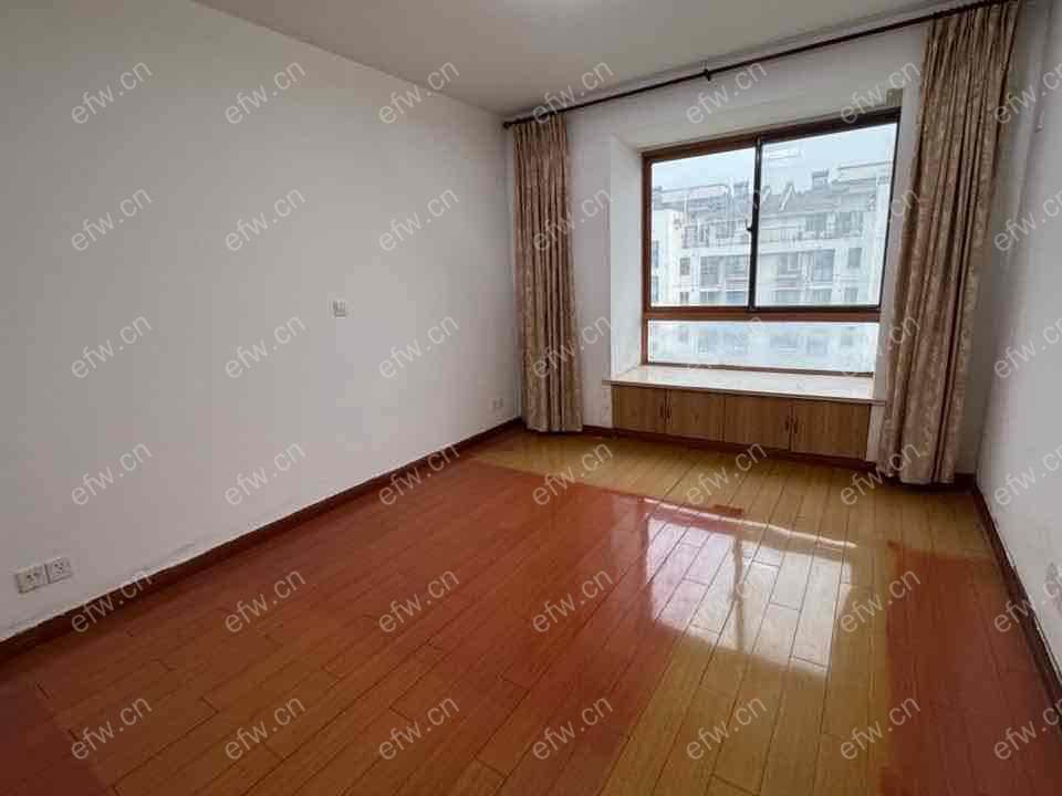 沁春园两房 随时看房 拎包入住