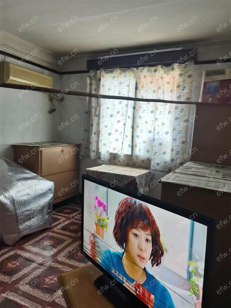 一房朝南 合用厨房 没有卫生间