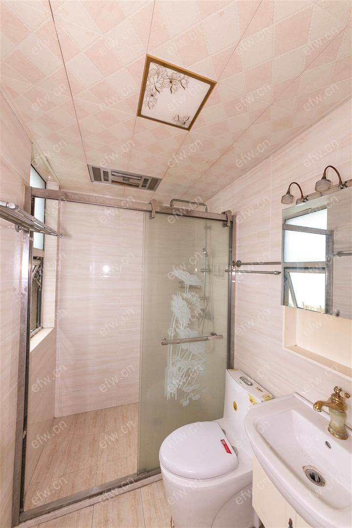 village room房 全明户型 另送家电