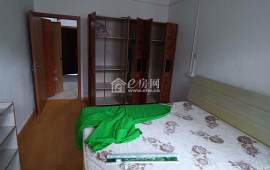 柴机新村 南边 1大1小2个卧室 加卫生间  北边 厨房