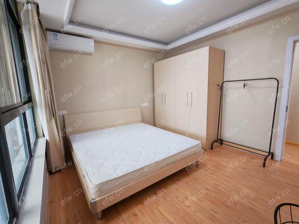 生活大师精装3室  随时看房 拎包入住