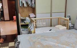 精装修，拎包入住；客厅宽敞、使用率高；厨