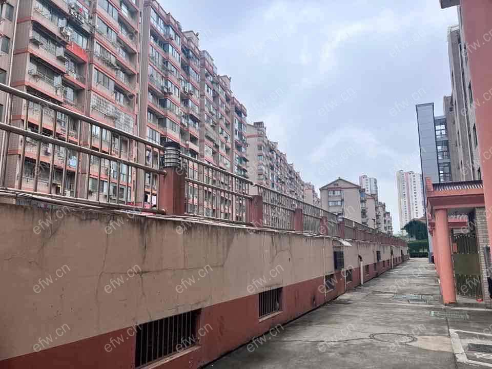 简装   两房   设施齐全