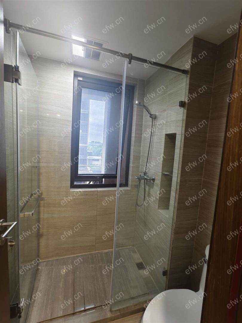 圆融广场（融禾花苑） 精装三房俩厅俩卫 家具家电齐全 全新出租
