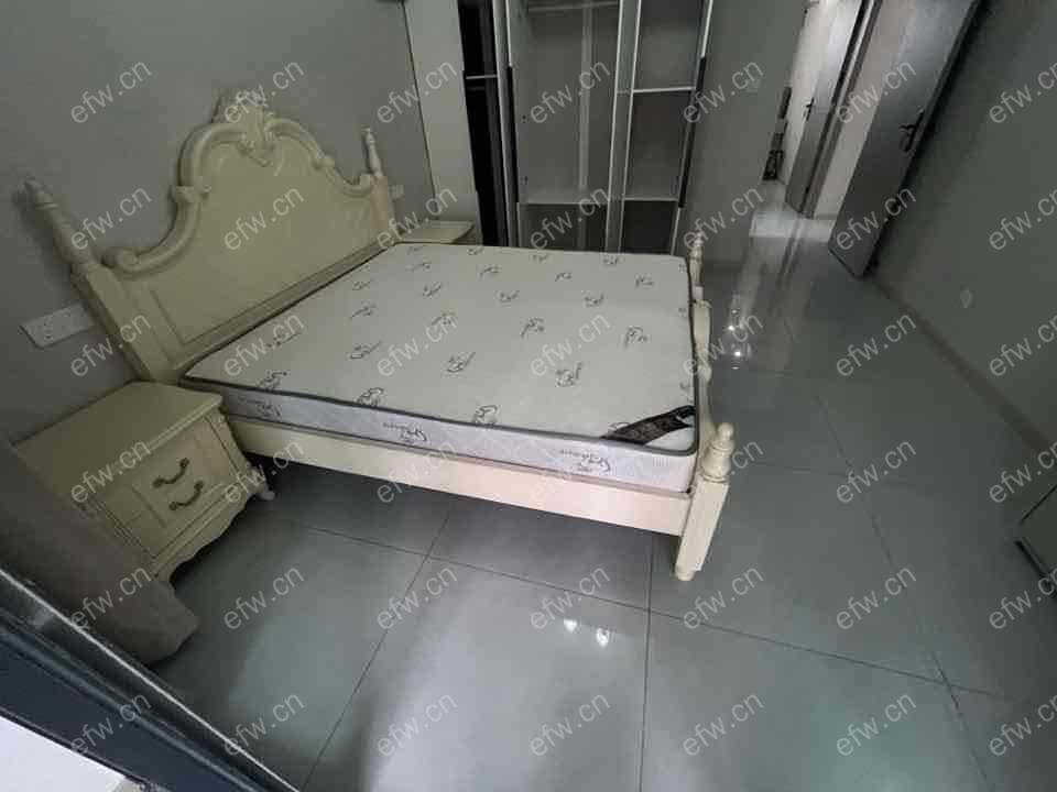 精装修两室 看房密码锁