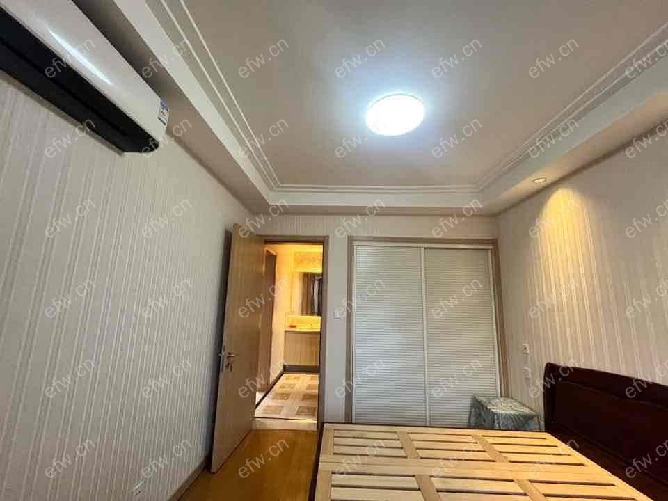 自住精装修 保养非常好 次出租