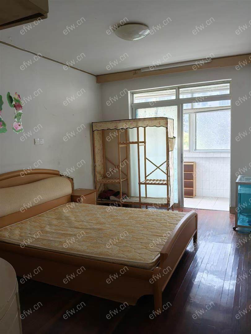 家电齐全 带飘窗 江阴巷 采光好 绿化好