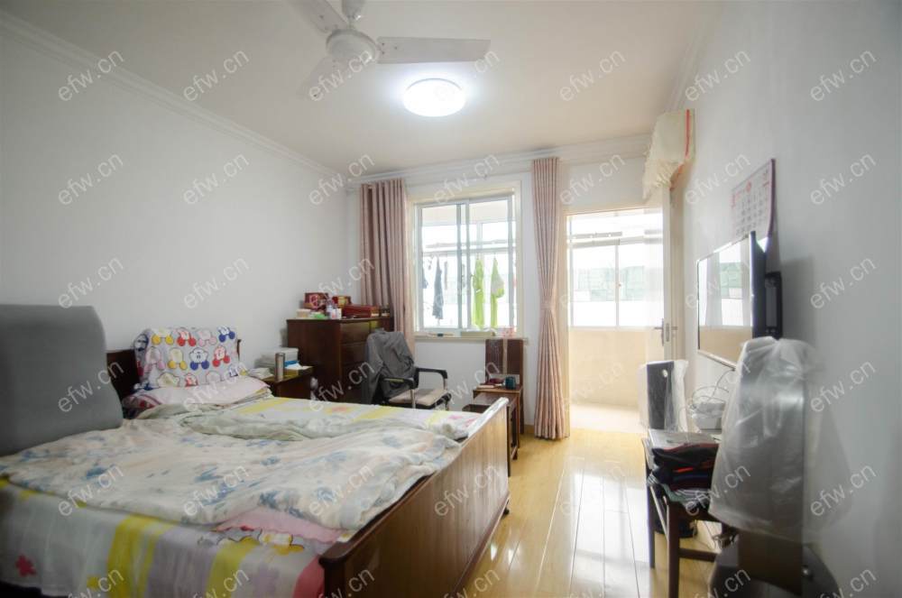 五爱书包 两房朝南 看房方便