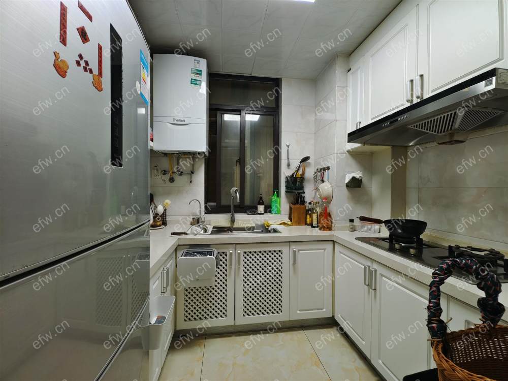 华府庄园九区 3室2厅 自住装修 提前预约
