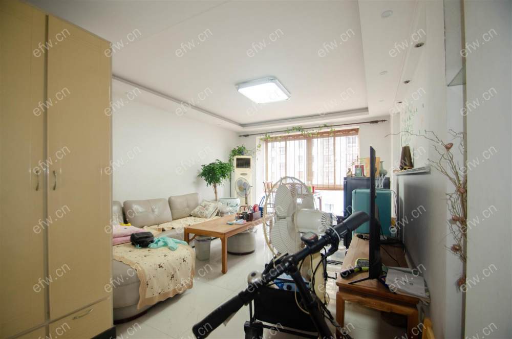 五爱家园小高层电梯三房