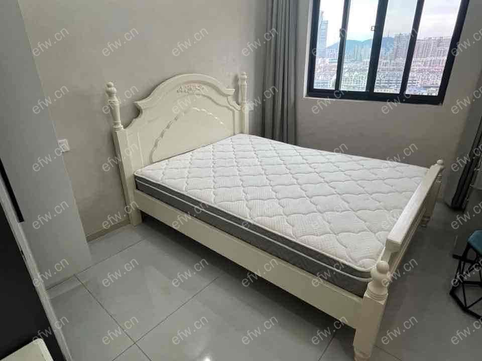 精装修两室 看房密码锁