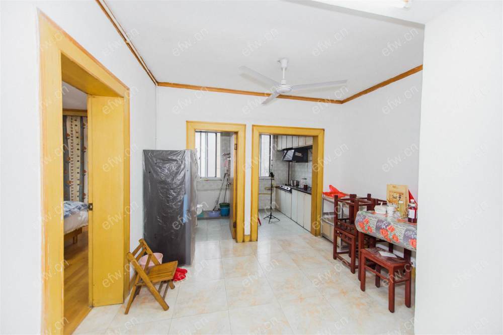 village  简单装room房 近地