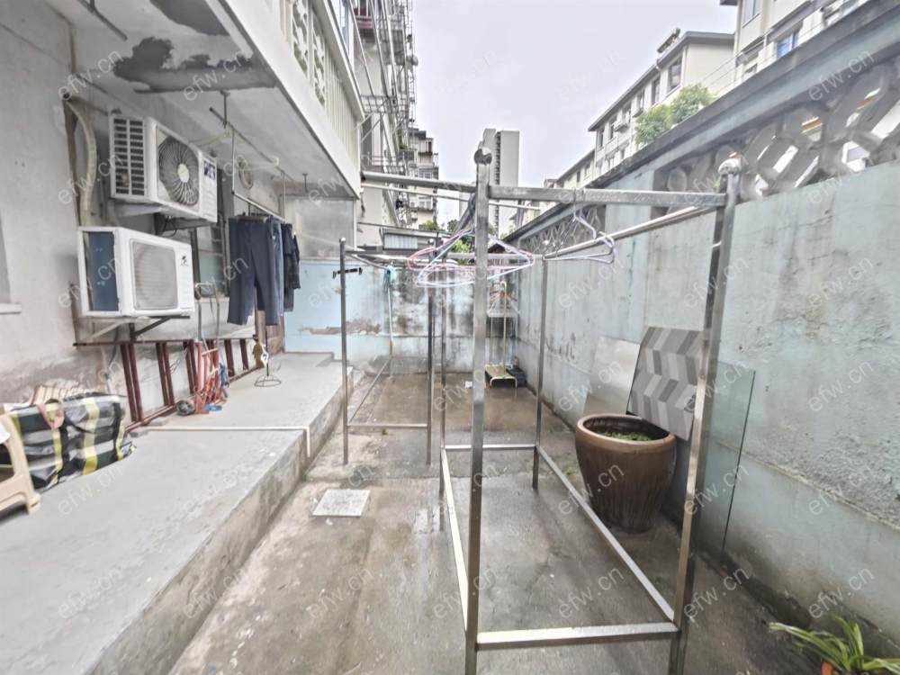 溪北新村精装一室一厅一卫