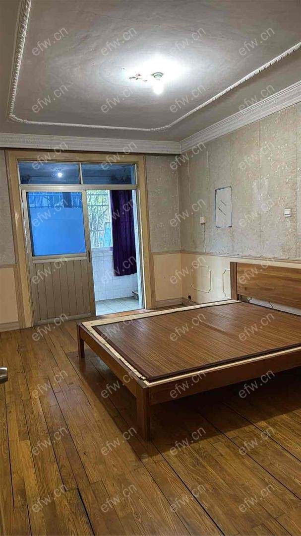 village 经典room房 东边户 全明 精装修！
