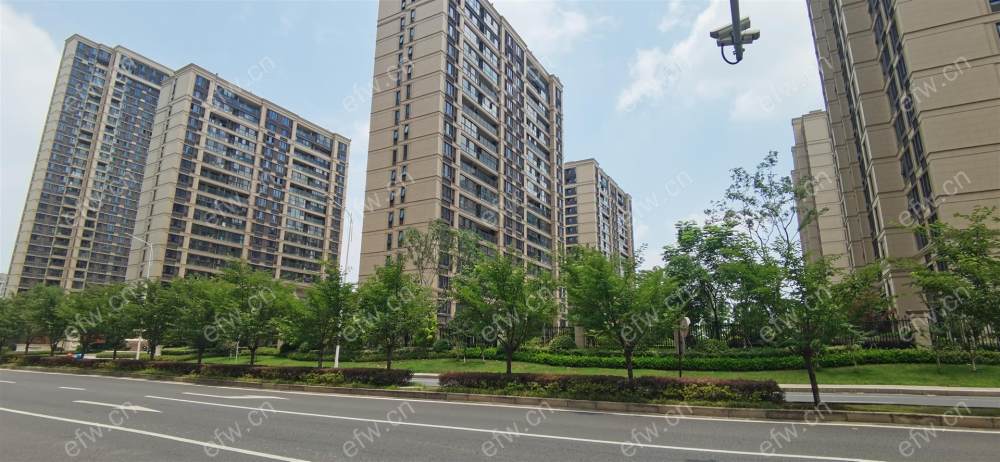 3房豪装拎包即住,融创玉兰公馆（惠港玉兰苑）二区尽享优雅品质,多重阳台+飘窗