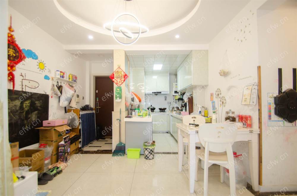 自住精装两房 看房提前预约