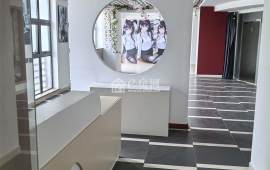 Ʒ