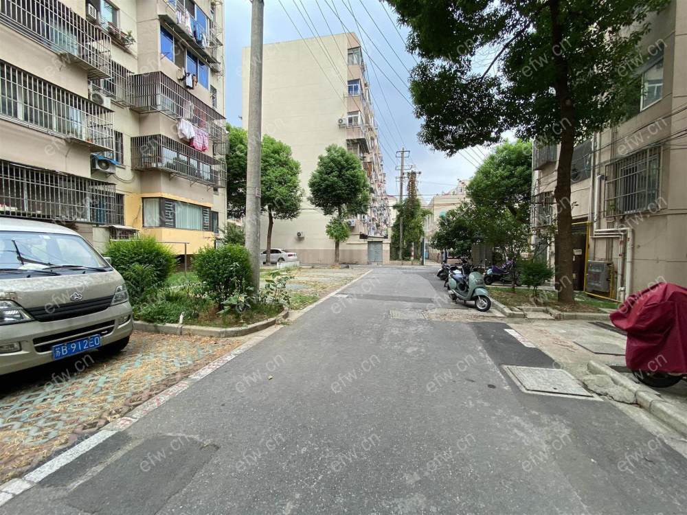 西园里 2室1厅结婚装修诚心出售
