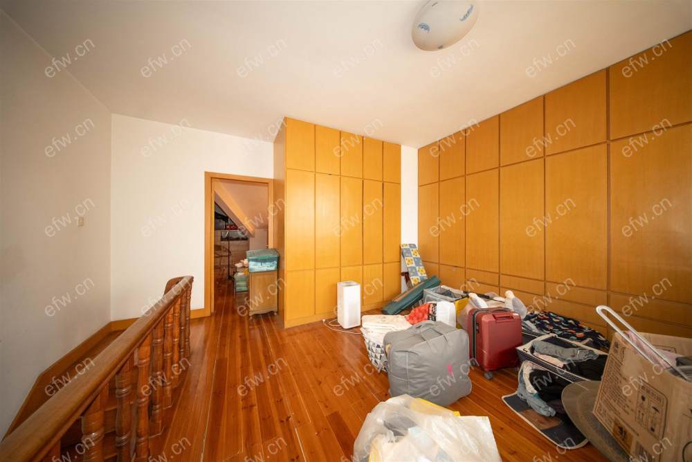 住友苑（老）  精装4房 近地铁口  房东诚售
