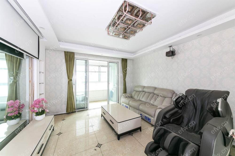 village room房 全明户型 另送家电