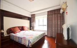room房豪装拎包即住,village尽享优雅品质,多重阳台+飘窗