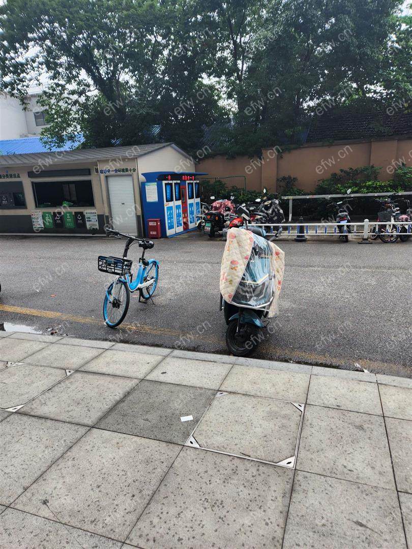 出租靠地铁口出行方便