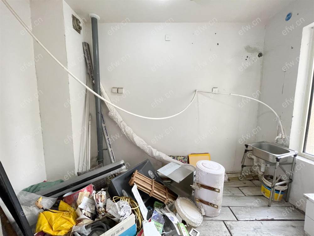 玉兰公馆一区 三开间朝南 近学校  品质物业  成熟小区 房龄新