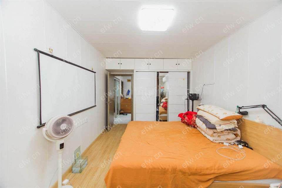 茂业附近清爽装修一居室 可拎包入住！