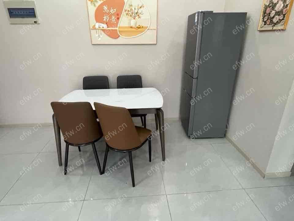 精装修两室 看房密码锁