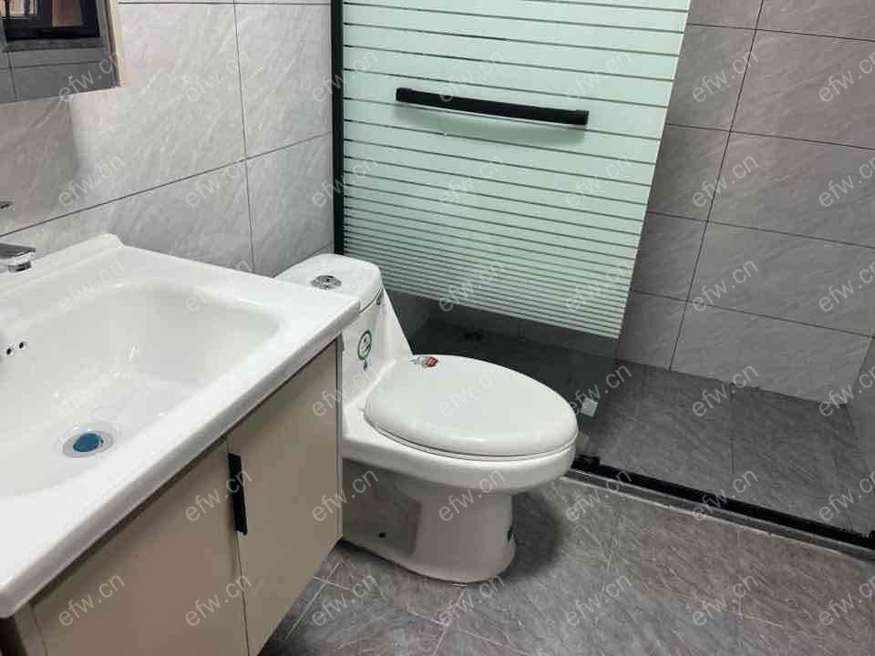 精装修两室 看房密码锁