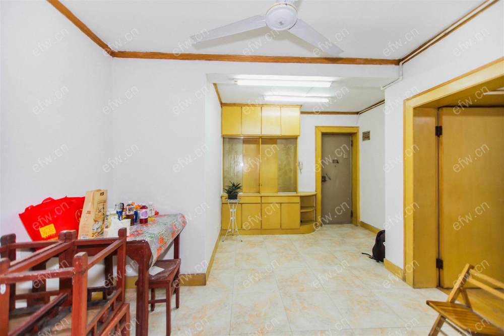 village  简单装room房 近地