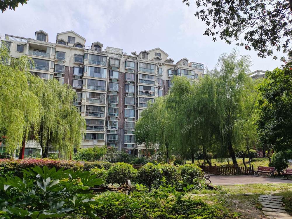 蔚蓝都市花园一期精装领包入住