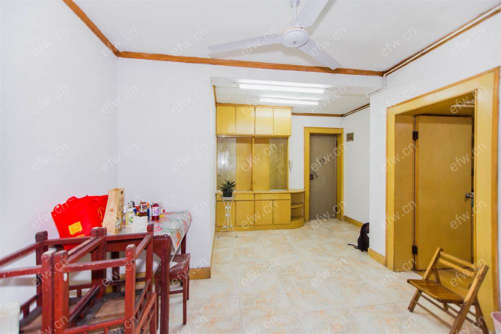 village  简单装room房 近地